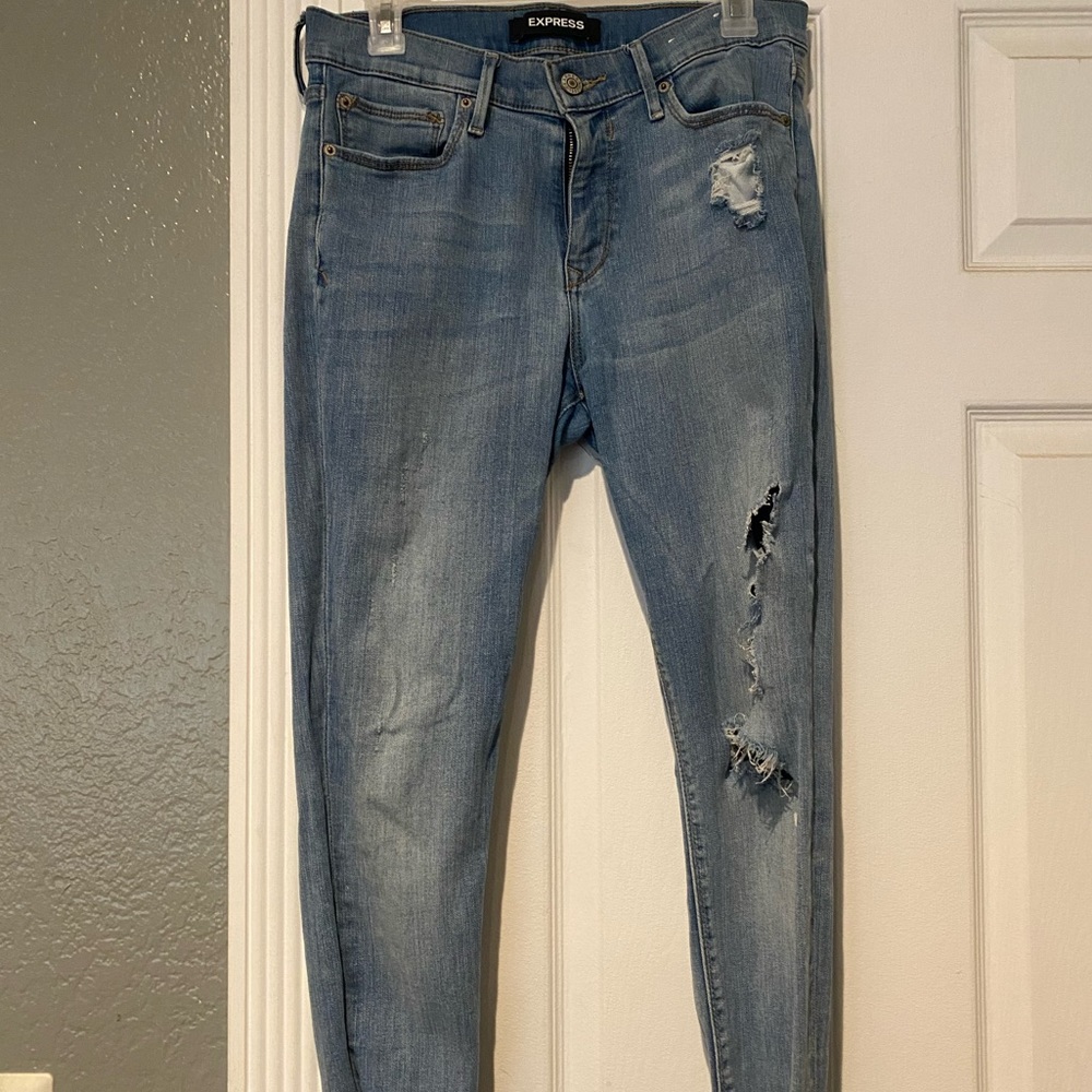Express STRETCHY skinny ripped jeans